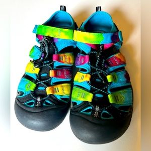 Keen Sandals Women’s 5